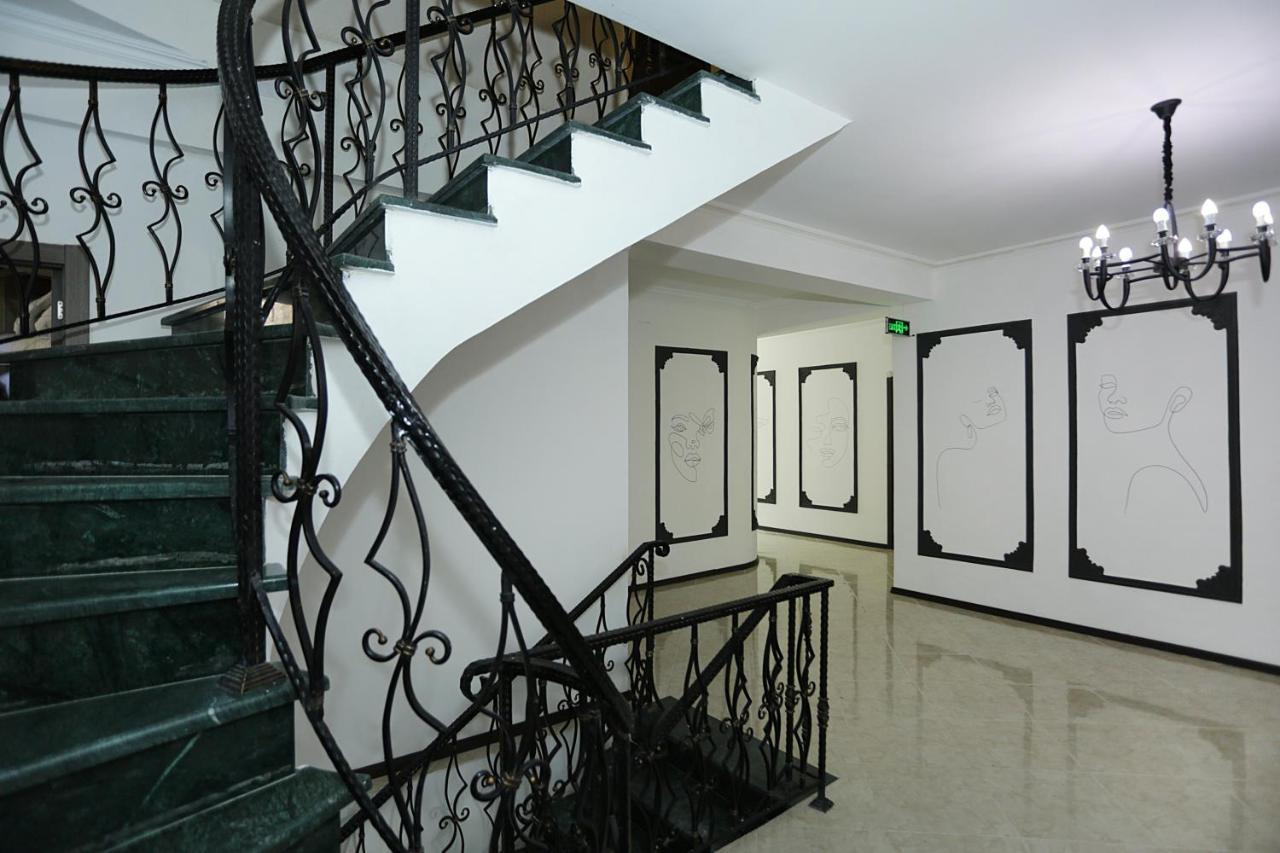 The One Boutique Tbilisi Exterior foto