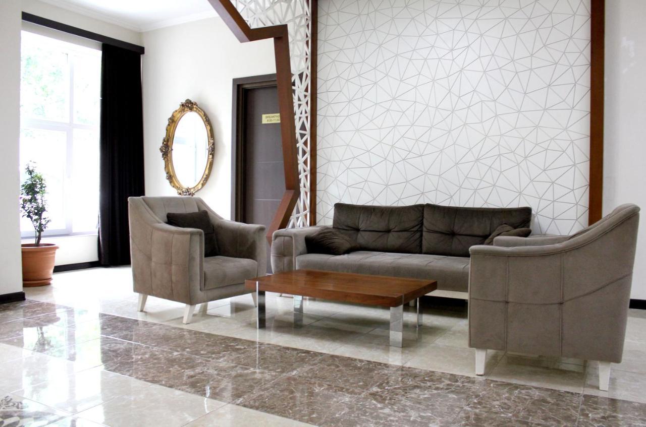 The One Boutique Tbilisi Exterior foto